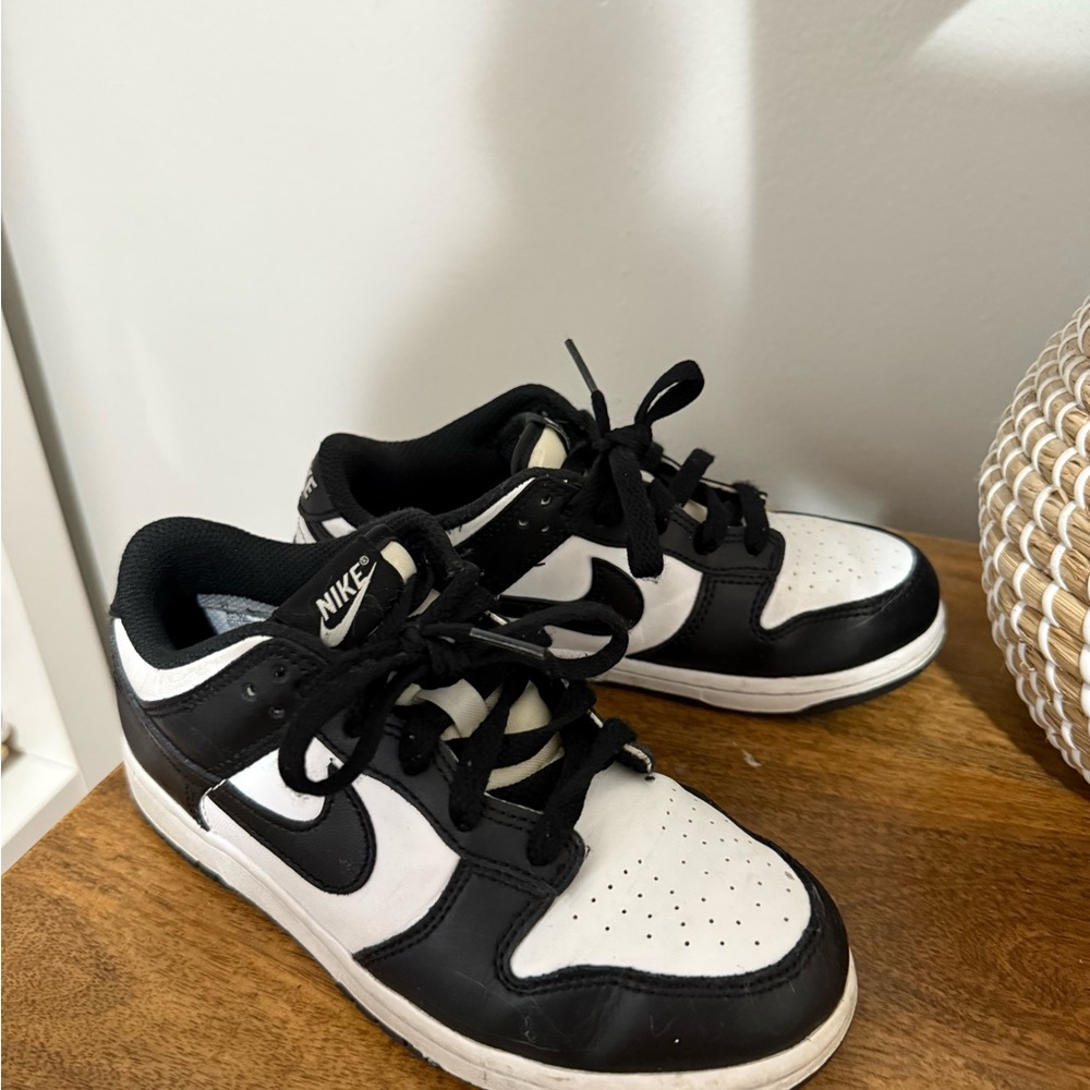 Nike Kids Black and White Low-Top Sneakers with Swoosh